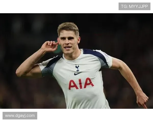 弗里克批大都会草坪不公 热刺曾三度受害 弗里克批大都会草坪不公 热刺曾三度受害